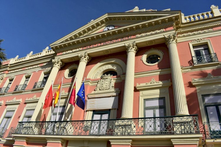 El ayuntamiento de Murcia amplía a 50 invitados el aforo para la celebración de matrimonios civiles