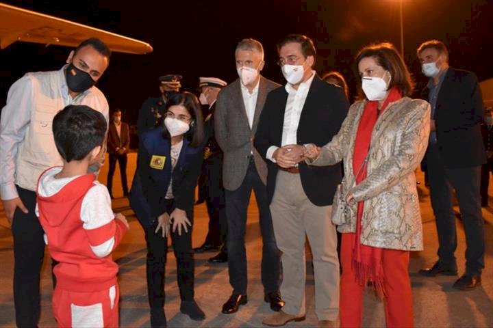 Llegan a España 160 afganos en el segundo vuelo de evacuación procedente de Pakistán