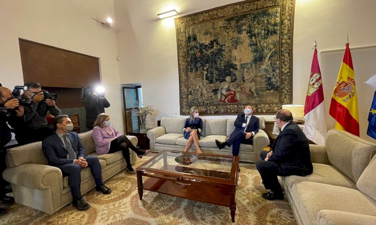 Miquel Iceta se reúne con el presidente de Castilla-La Mancha y la alcaldesa de Toledo para abordar los proyectos de conservación e investigación en La Vega Baja de Toledo