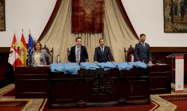 La Universidad de Salamanca culmina un curso del programa Interuniversitario de la Experiencia marcado por el crecimiento de la matrícula