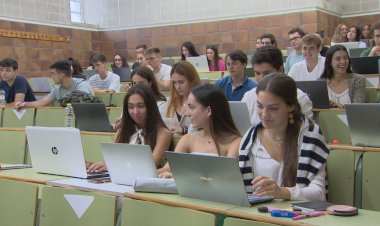 Convocadas once becas de comunicación para impulsar la experiencia laboral de los nuevos profesionales de la información por la Junta de Castilla y León